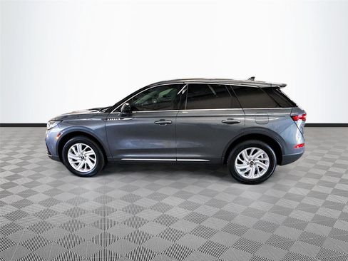 Used 2023 Lincoln Corsair AWD w/ Towing Package image 4