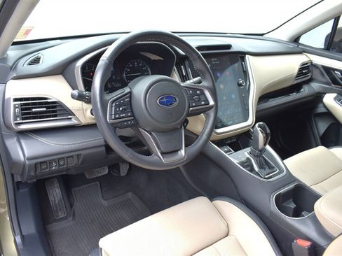 Used 2023 Subaru Outback Limited AWD/4WD image 3