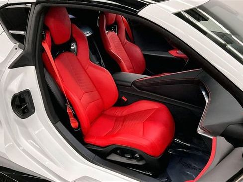 Used 2024 Chevrolet Corvette Stingray Preferred Cpe w/ Z51 Performance Package RWD image 8