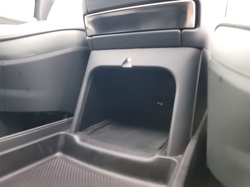 Used 2022 Rivian R1T Adventure image 31