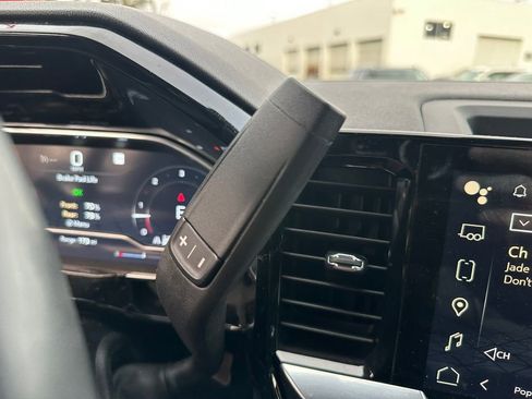 Used 2023 GMC Sierra 1500 Elevation image 18