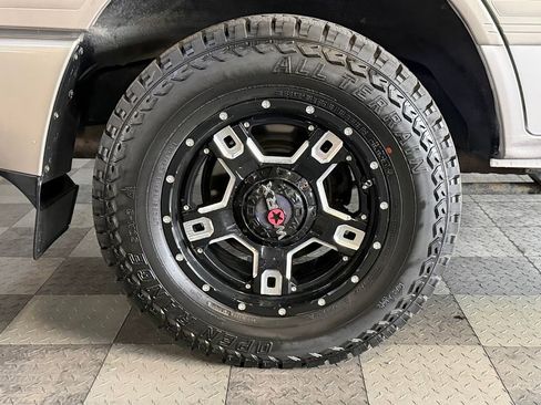 Used 2000 Toyota Land Cruiser AWD/4WD image 34