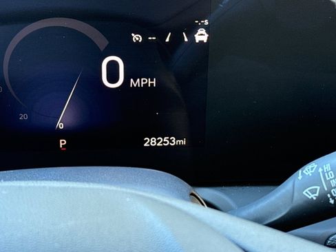 Used 2024 Buick Encore GX Sport Touring image 34