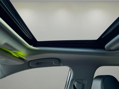 Certified 2022 Toyota RAV4 XLE Premium FWD image 26