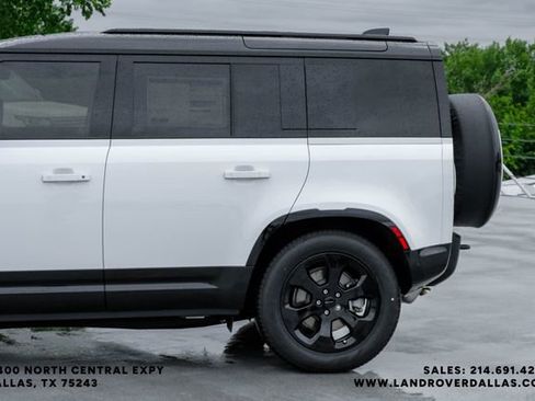New 2026 Land Rover Defender 110 X-Dynamic SE AWD/4WD image 13