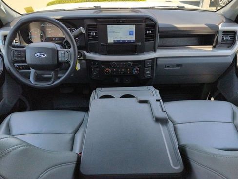 Used 2025 Ford F250 XL AWD/4WD image 15