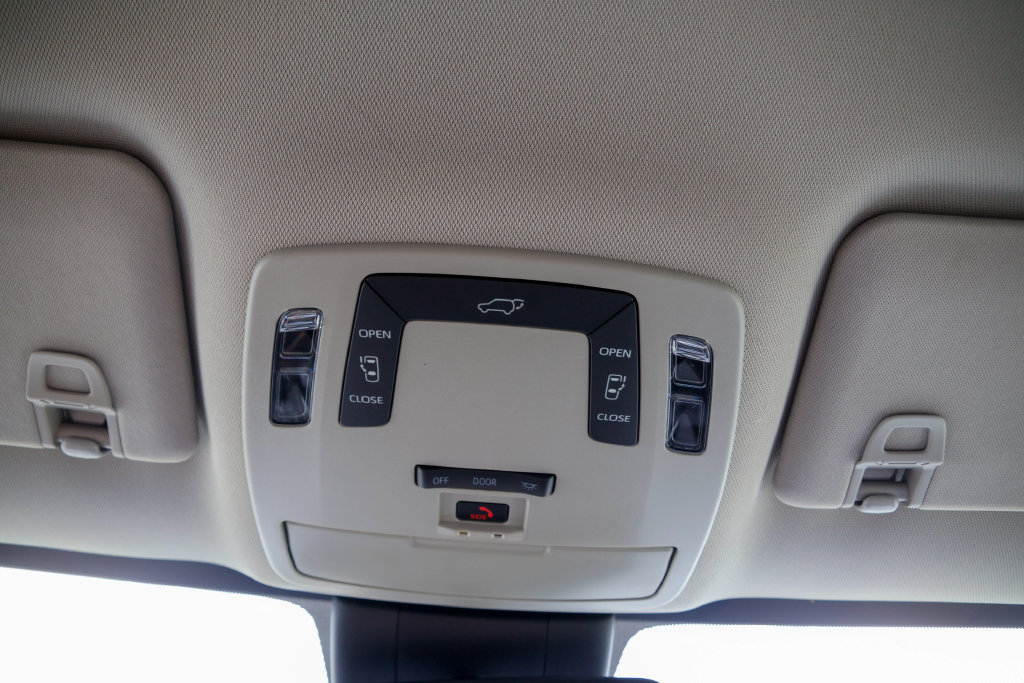Used 2026 Toyota Sienna LE FWD image 22