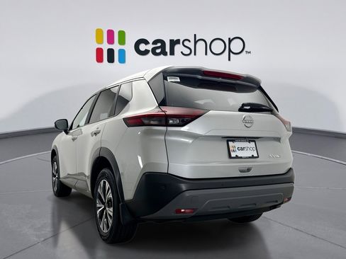 Used 2023 Nissan Rogue SV AWD/4WD image 3