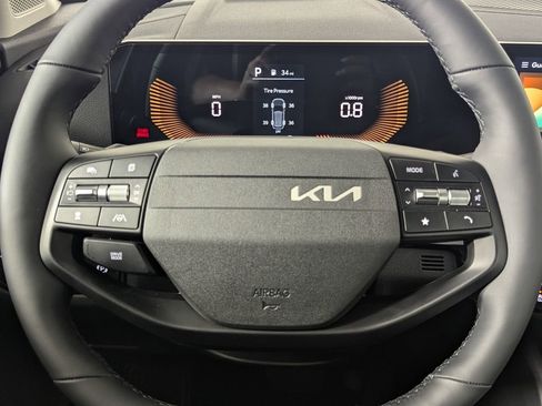 New 2026 Kia Sportage EX image 17