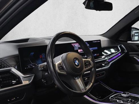 Used 2024 BMW X5 xDrive40i w/ Executive Package image 13