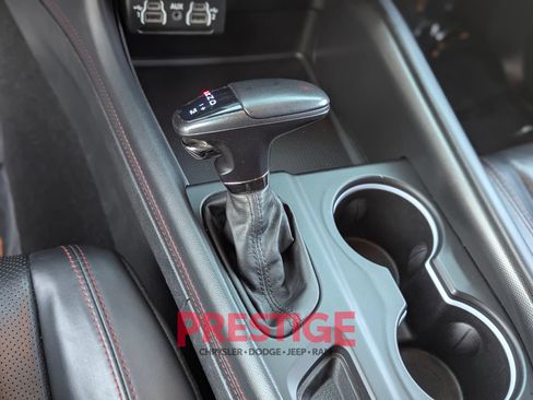 Used 2024 Dodge Durango GT RWD image 29