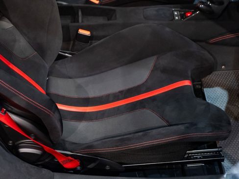 Certified 2019 Ferrari 488 Pista Coupe image 26