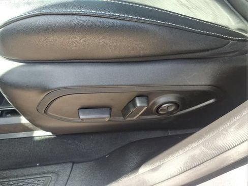 Used 2024 Jeep Grand Cherokee Altitude AWD/4WD image 17