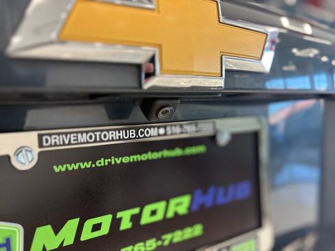 Used 2019 Chevrolet Tahoe LT w/ Off-Road Package image 46