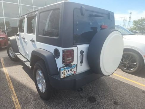 Used 2015 Jeep Wrangler Unlimited Sport w/ Quick Order Package 23S AWD/4WD image 4