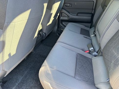 New 2026 Nissan Frontier SV w/ SV Convenience Package AWD/4WD image 27