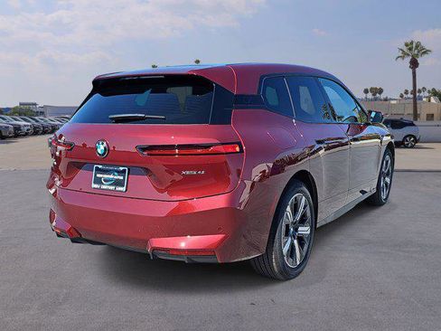 New 2026 BMW iX xDrive45 w/ Premium Package image 5