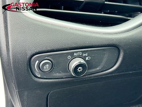 Used 2024 Chevrolet Malibu LT FWD image 13