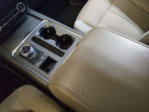 Used 2021 Ford Expedition XLT RWD image 26