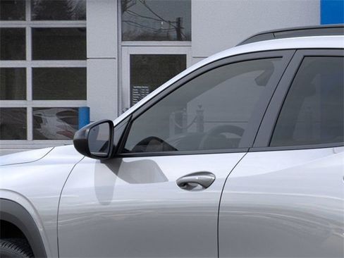 New 2026 Chevrolet Trax RS image 12