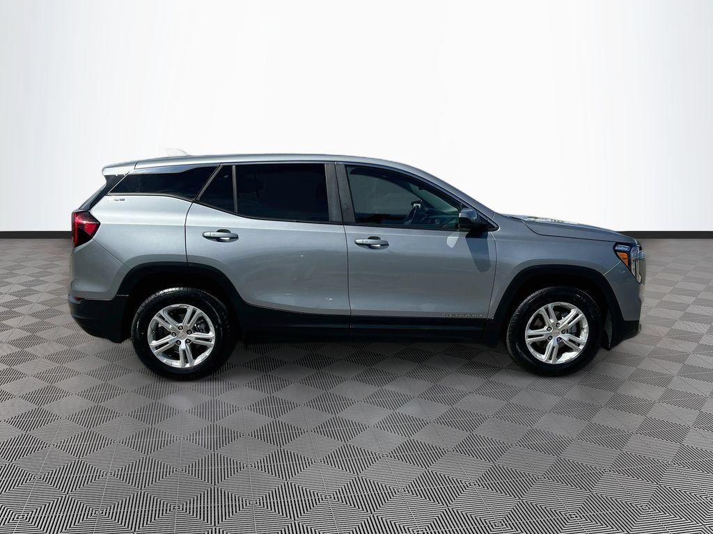 Used 2024 GMC Terrain SLE AWD/4WD image 8