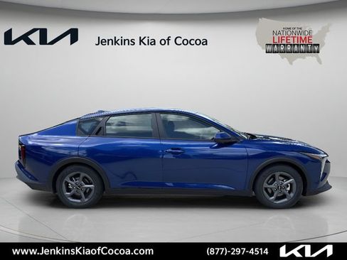 New 2026 Kia K4 FWD image 3