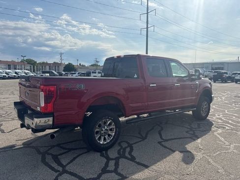 Used 2019 Ford F250 XLT w/ XLT Premium Package AWD/4WD image 4