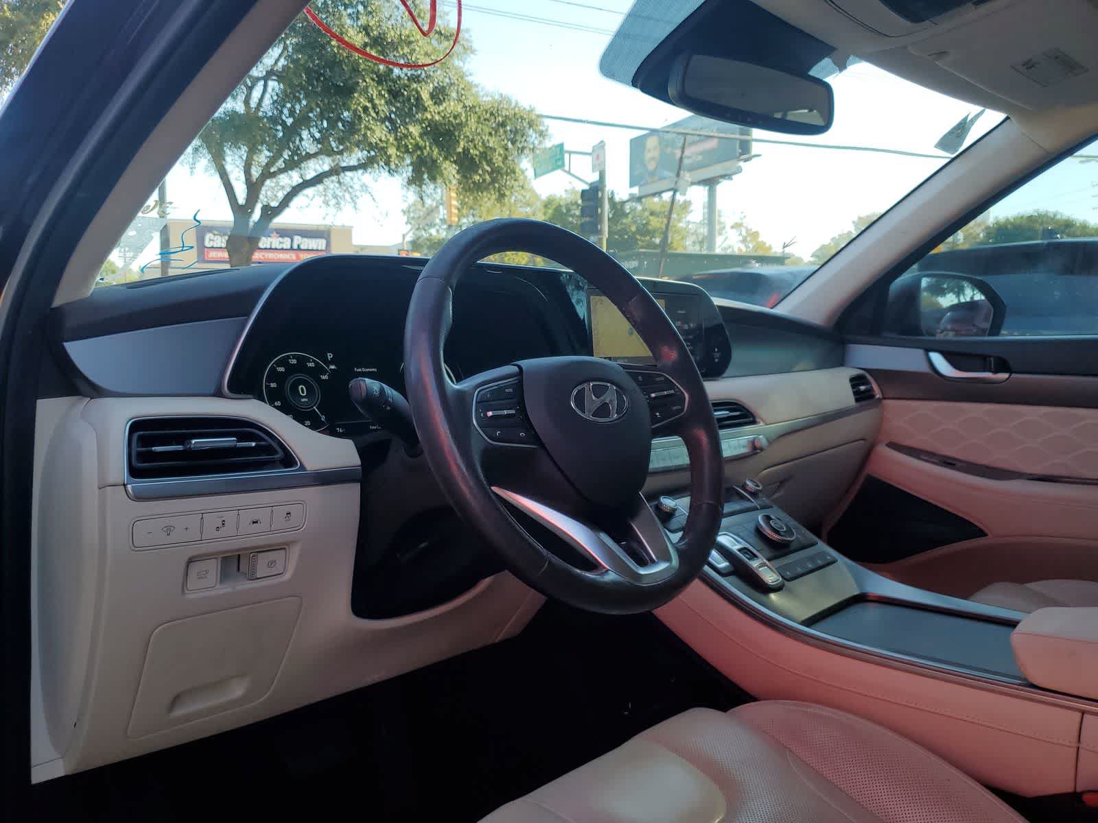 Used 2020 Hyundai Palisade Limited FWD image 2