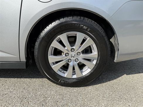 Used 2017 Honda Odyssey EX-L image 25