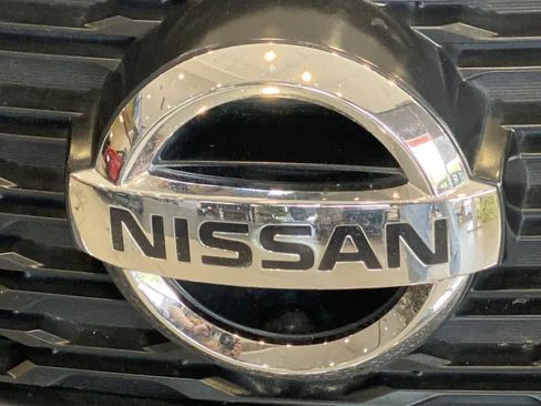 Used 2017 Nissan Rogue SL AWD/4WD image 10