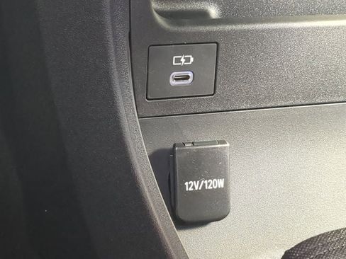 New 2025 Toyota bZ4X AWD image 31