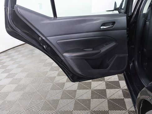 Used 2025 Nissan Altima 2.5 SV FWD image 19
