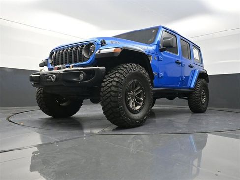 Used 2025 Jeep Wrangler Unlimited Rubicon 392 image 19