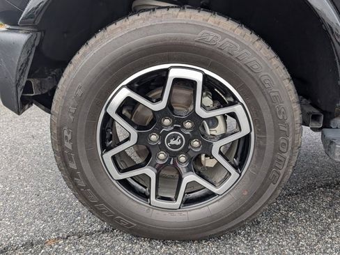 Used 2024 Ford Bronco Outer Banks image 12