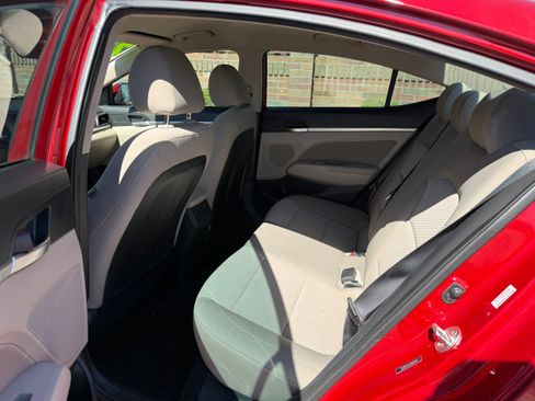 Used 2020 Hyundai Elantra SEL FWD image 7