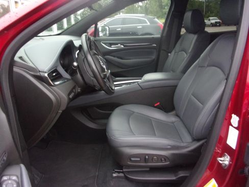 Used 2024 Buick Enclave Premium image 12