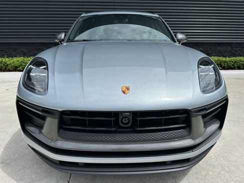 Used 2025 Porsche Macan image 7
