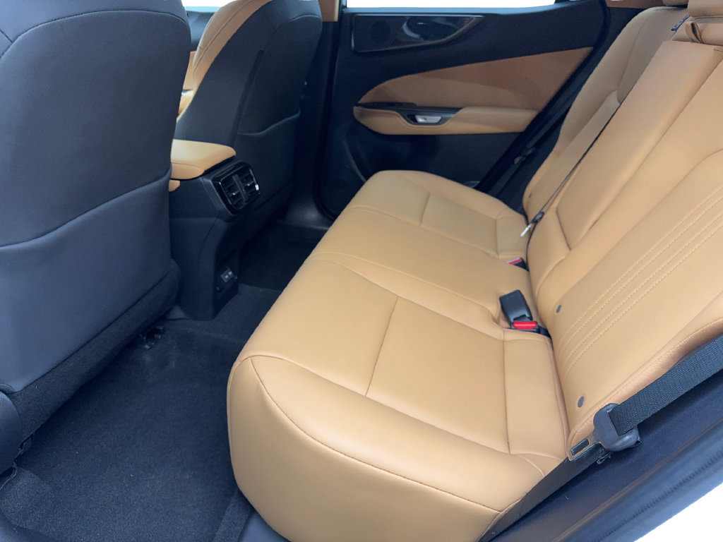 Used 2025 Lexus NX 250 FWD image 35