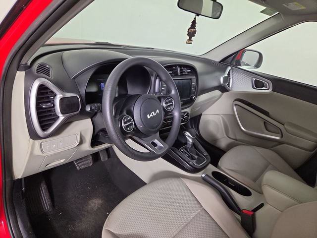 Certified 2023 Kia Soul LX w/ LX Technology Package FWD image 13