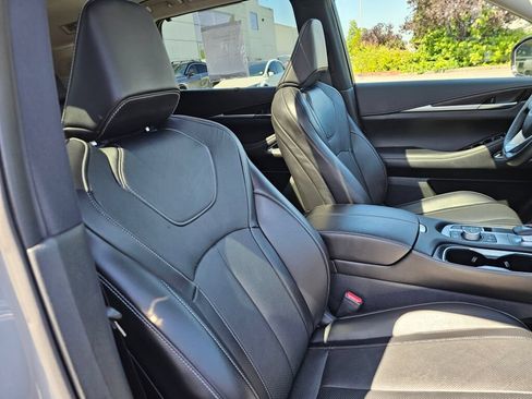 Used 2025 INFINITI QX60 Sensory AWD/4WD image 13