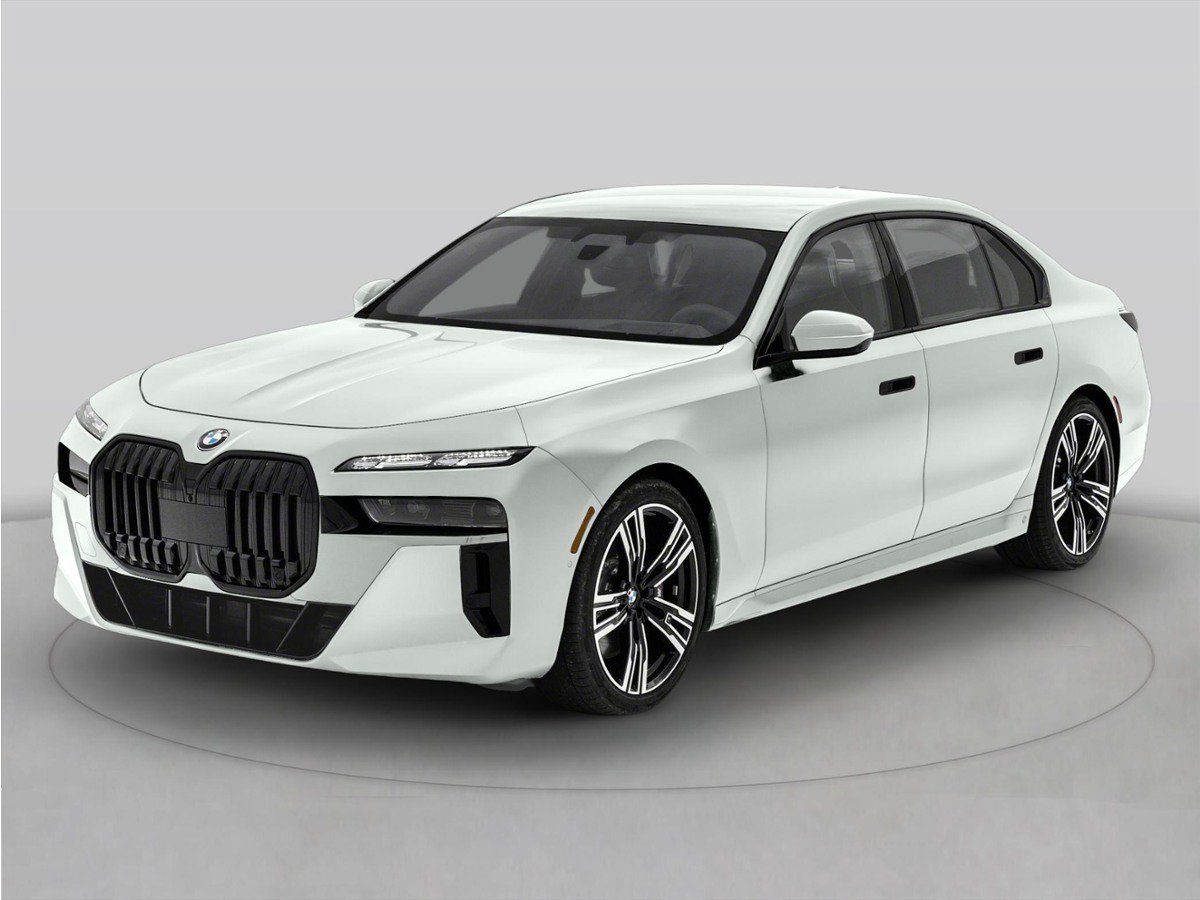 Used 2023 BMW 760i xDrive AWD/4WD image 1