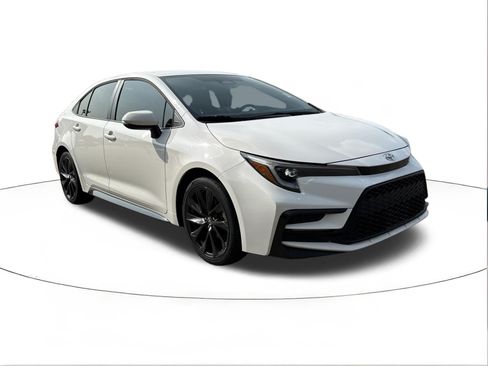 Used 2024 Toyota Corolla SE FWD image 1