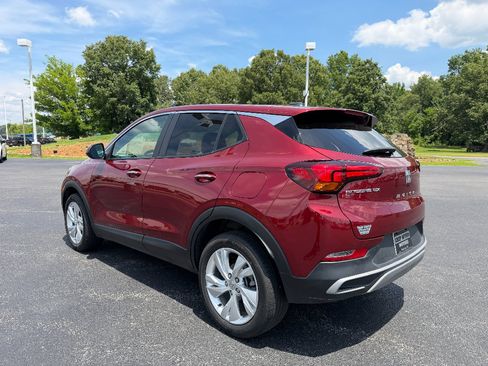 Used 2024 Buick Encore GX Preferred FWD image 5
