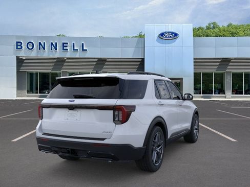 New 2026 Ford Explorer ST-Line image 8