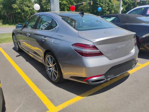 Used 2025 Genesis G70 2.5T RWD image 5
