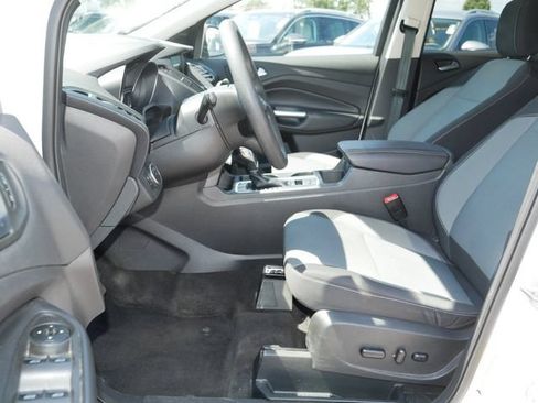 Used 2018 Ford Escape SE w/ SE Sync 3 Package FWD image 13