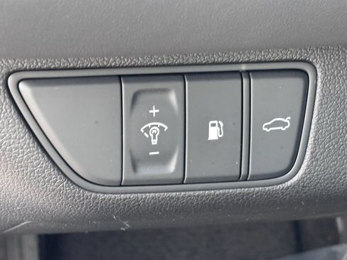 Used 2026 Genesis G70 2.5T RWD image 35