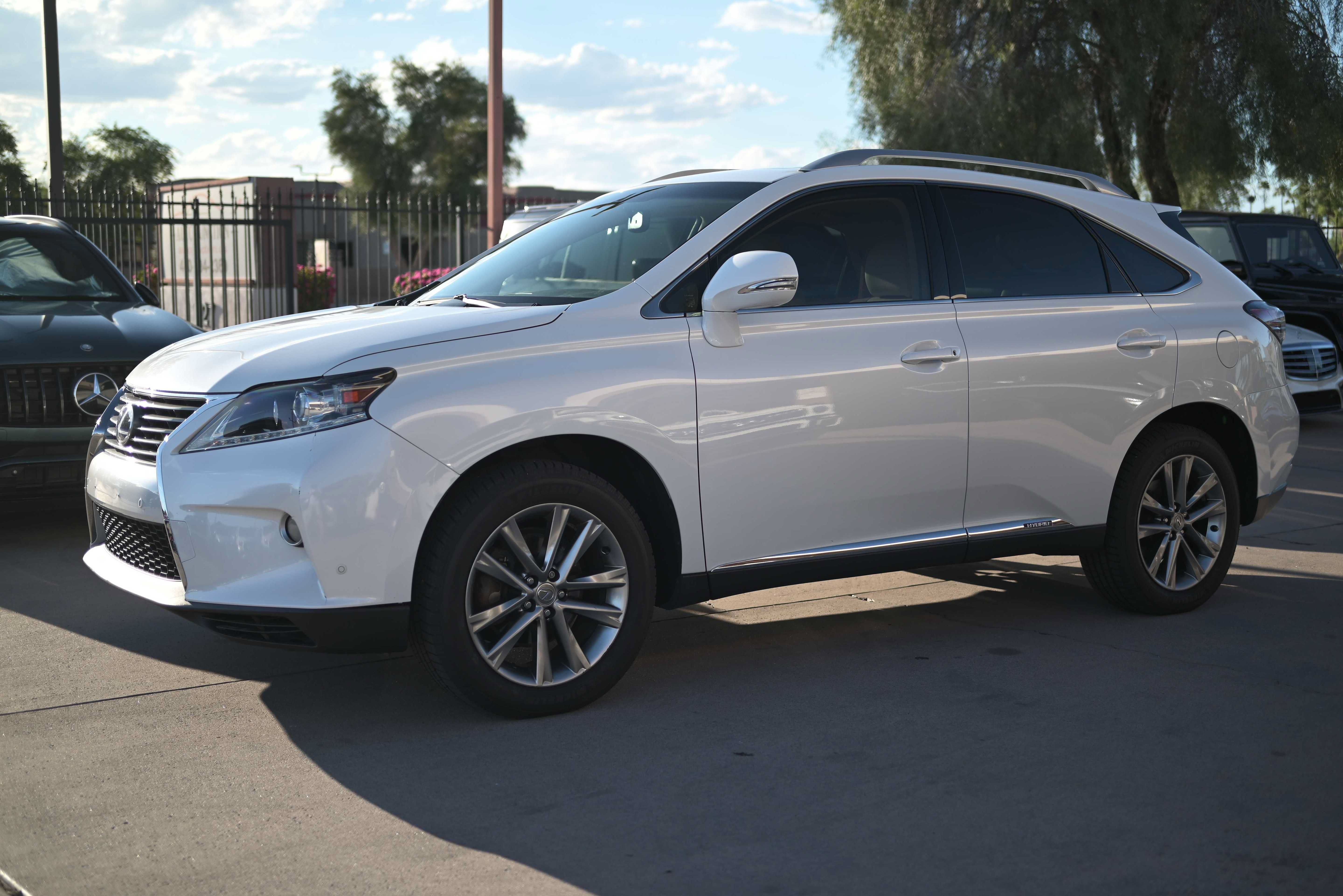 Used 2013 Lexus RX 450h AWD w/ Navigation Pkg image 9