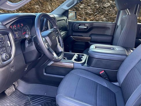 Used 2021 Chevrolet Silverado 1500 LT Trail Boss w/ Bed Protection Package image 22