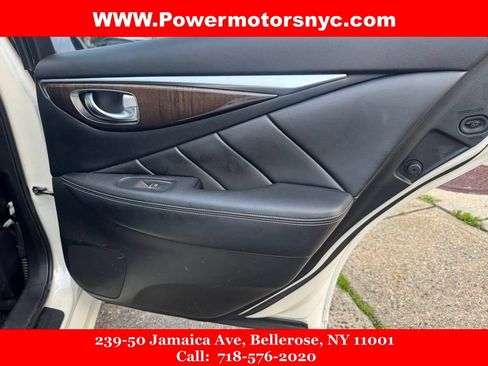 Used 2018 INFINITI Q50 Luxe w/ Essential Package (3.0T Luxe) AWD/4WD image 28